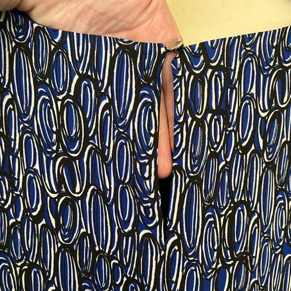 EUC Vince Camuto Tunic Blouse - Picture 6 of 11